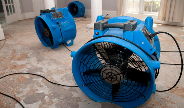 high-powered fans to dry room
